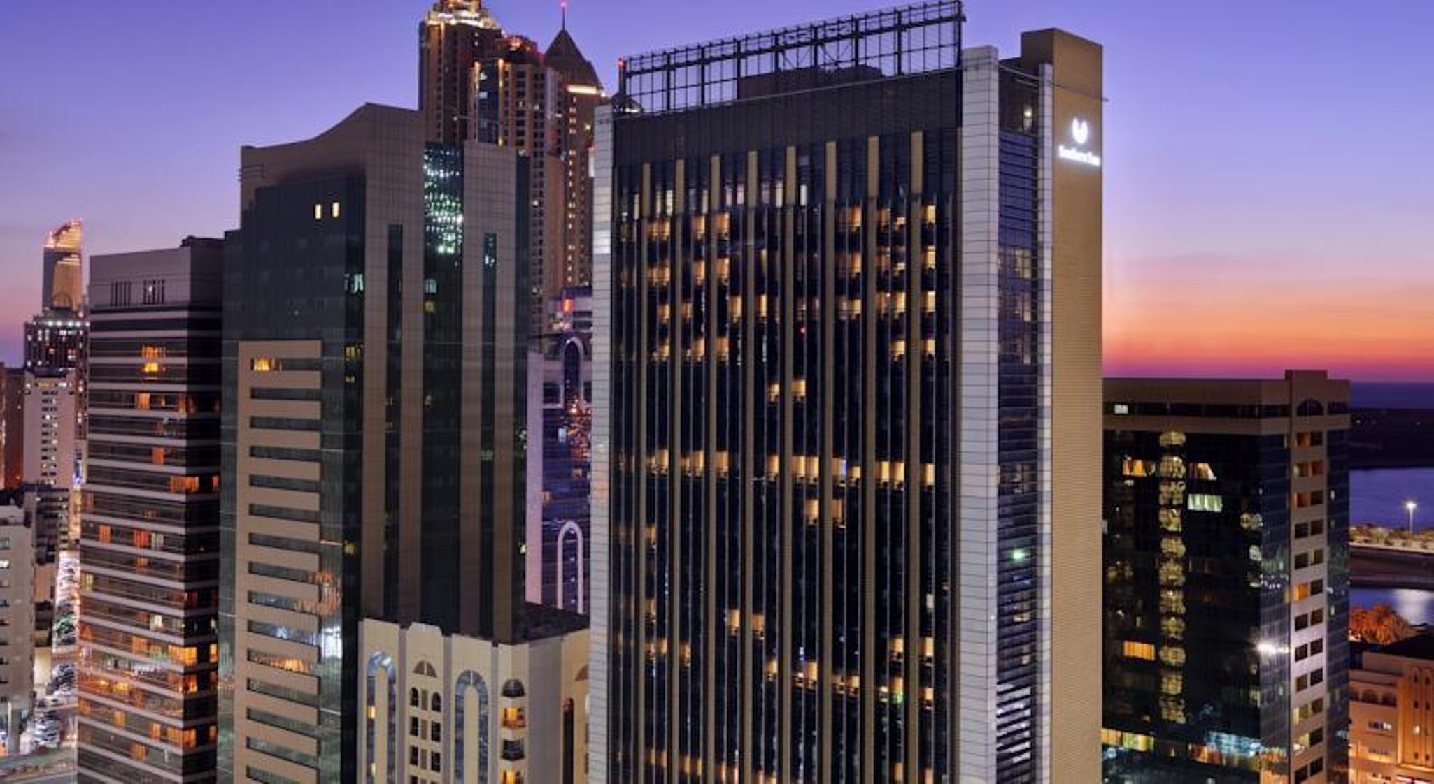 Southern Sun Abu Dhabi Exterior photo